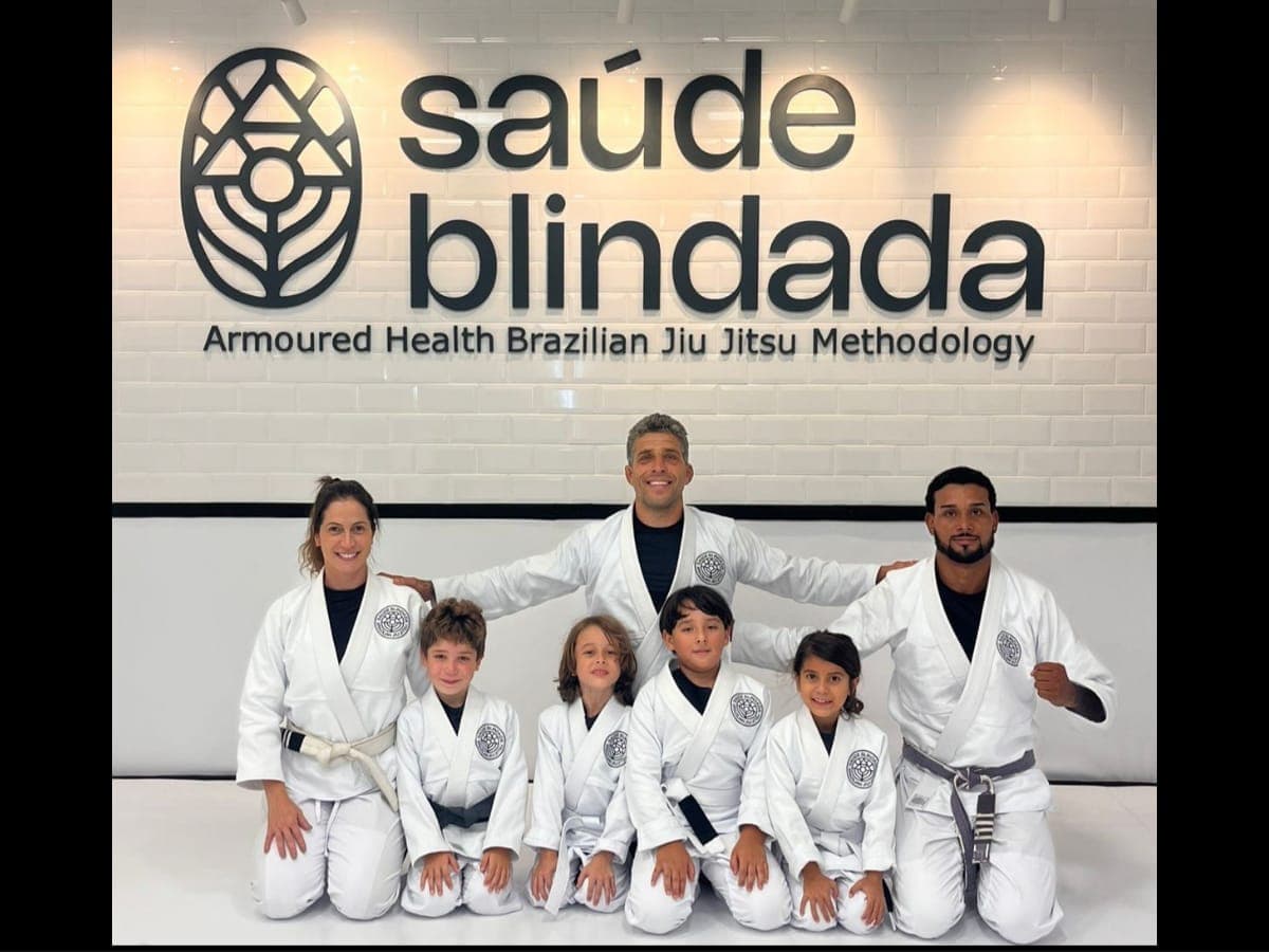 Complexo Saúde Blindada | Jiu-Jítsu Infantil Bilíngue e Adulto, Defesa Pessoal Feminina, Spa Recovery e Nutrição